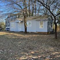 2621 Dr Carver Rd - Photo 1 of 1