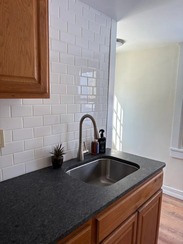 838 Hallet Rd - Photo 5 of 15