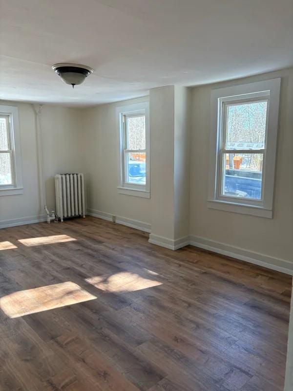 838 Hallet Rd - Photo 6 of 15