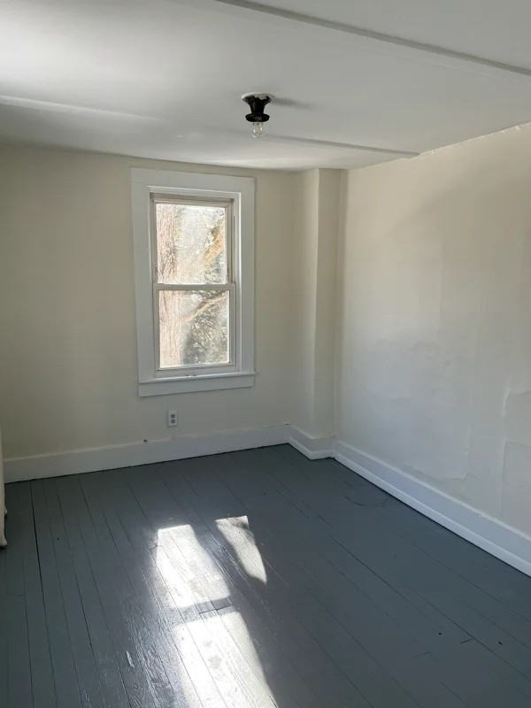 838 Hallet Rd - Photo 7 of 15