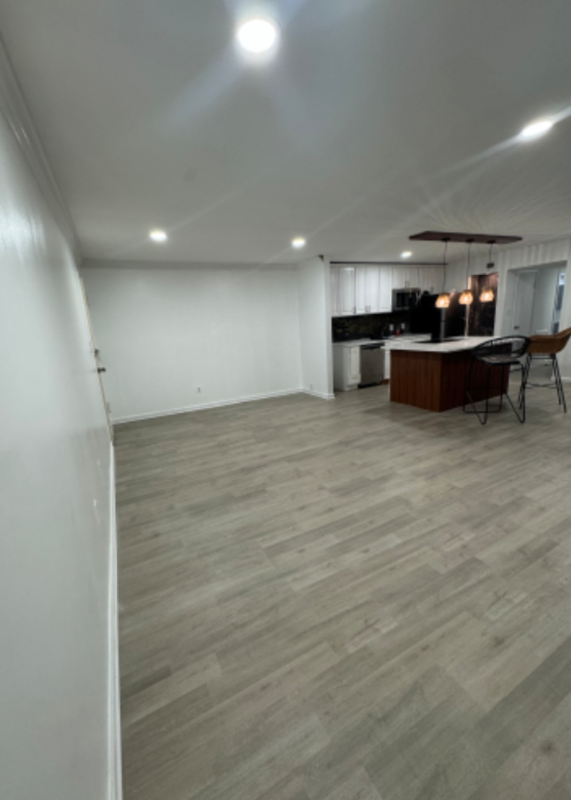 8001 Chanute Pl - Photo 3 of 16