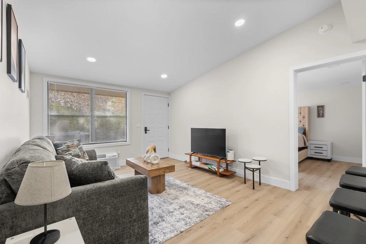 41349 Heathmore Ct #41349 - Photo 6 of 19