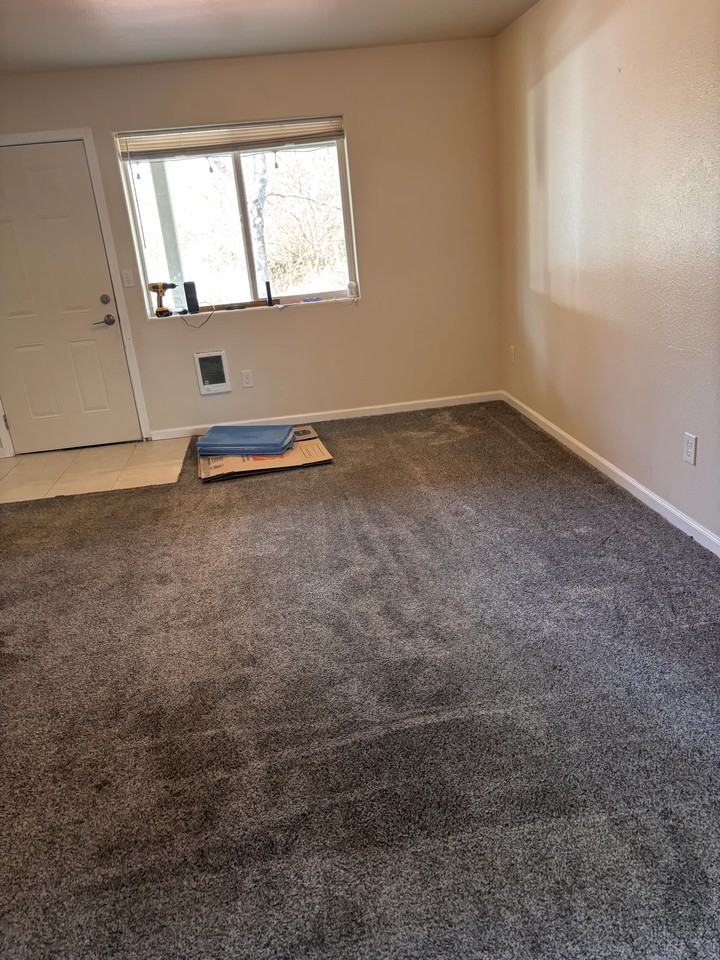 657 N Main Ave - Photo 6 of 16