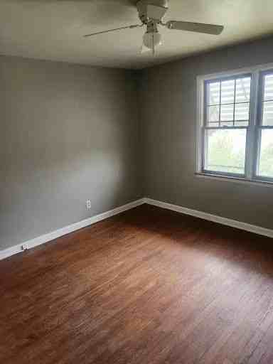 5663 Gatesworth Ave - Photo 6 of 20