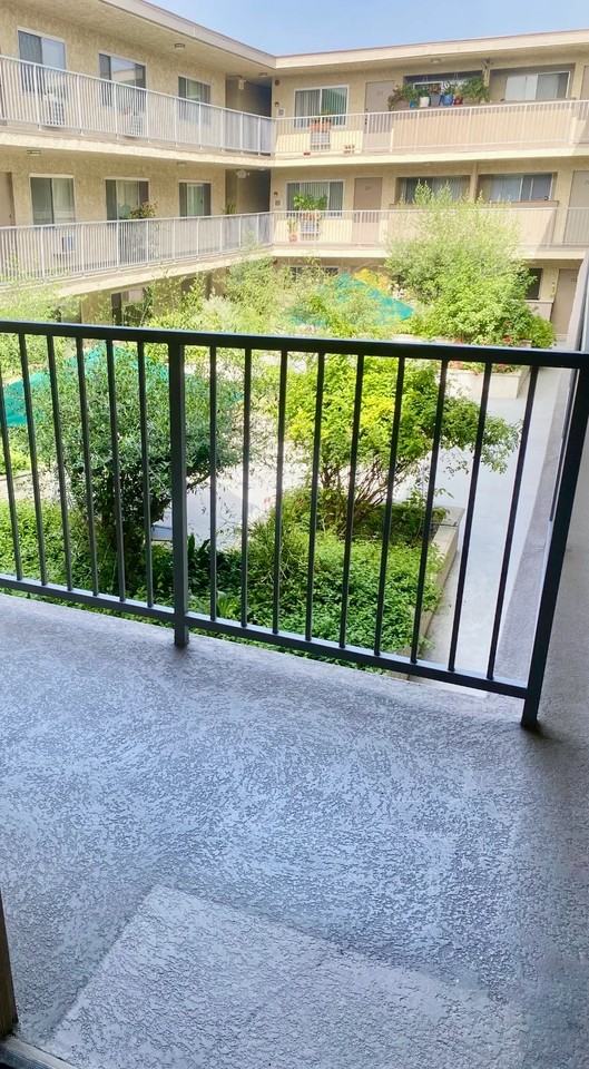 3717 Bagley Ave - Photo 4 of 15