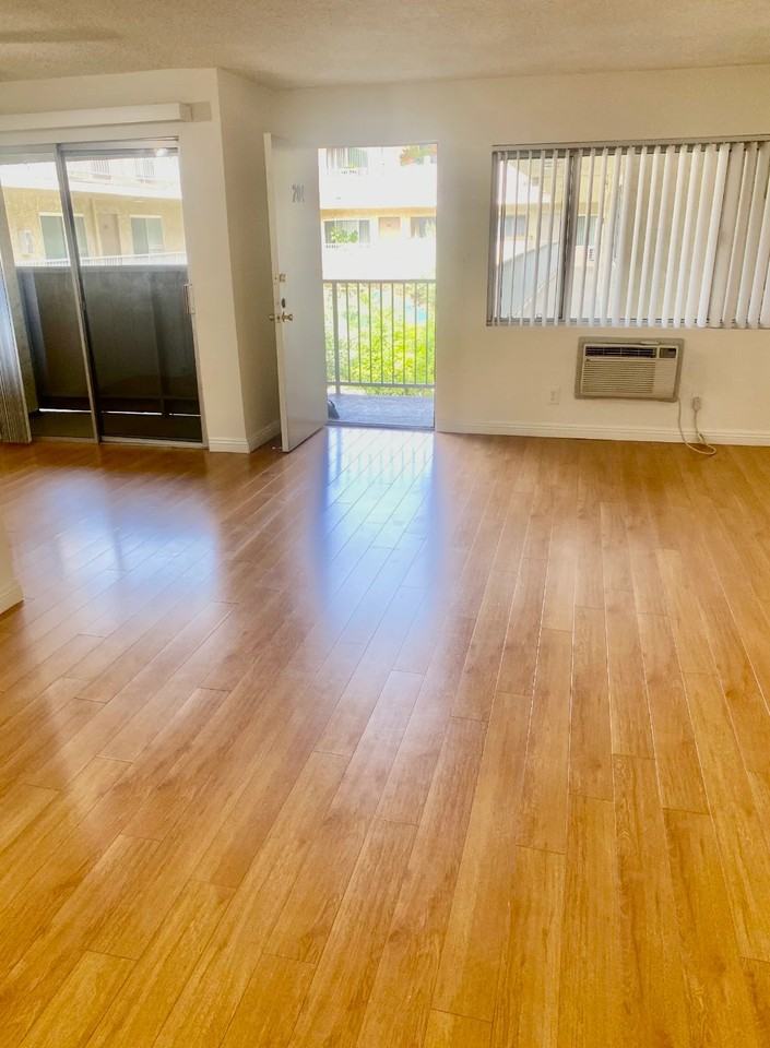 3717 Bagley Ave - Photo 6 of 15