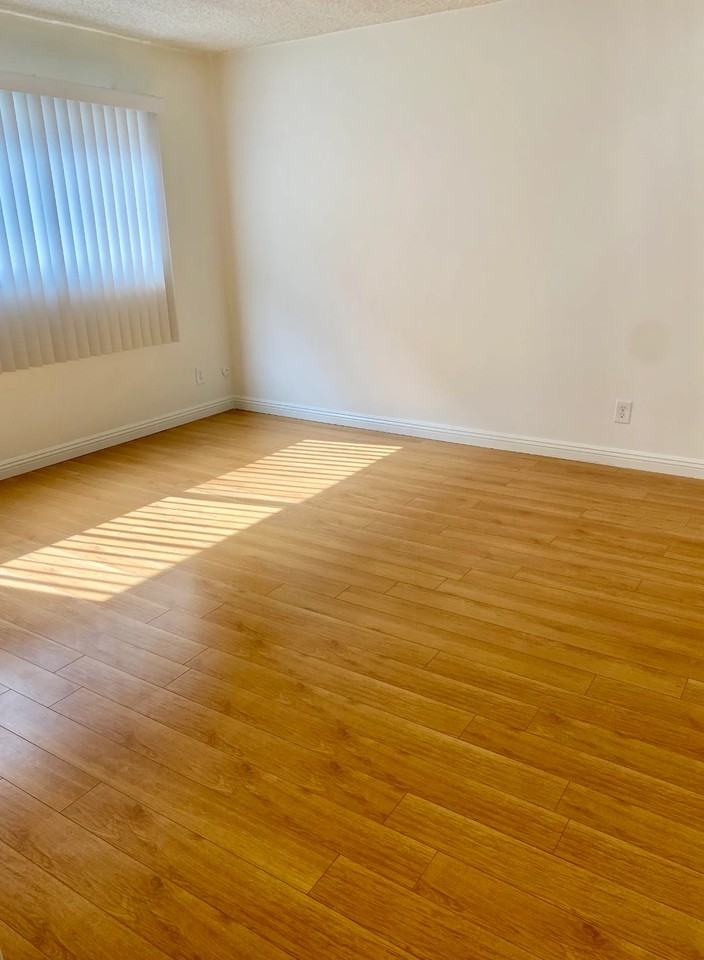 3717 Bagley Ave - Photo 7 of 15