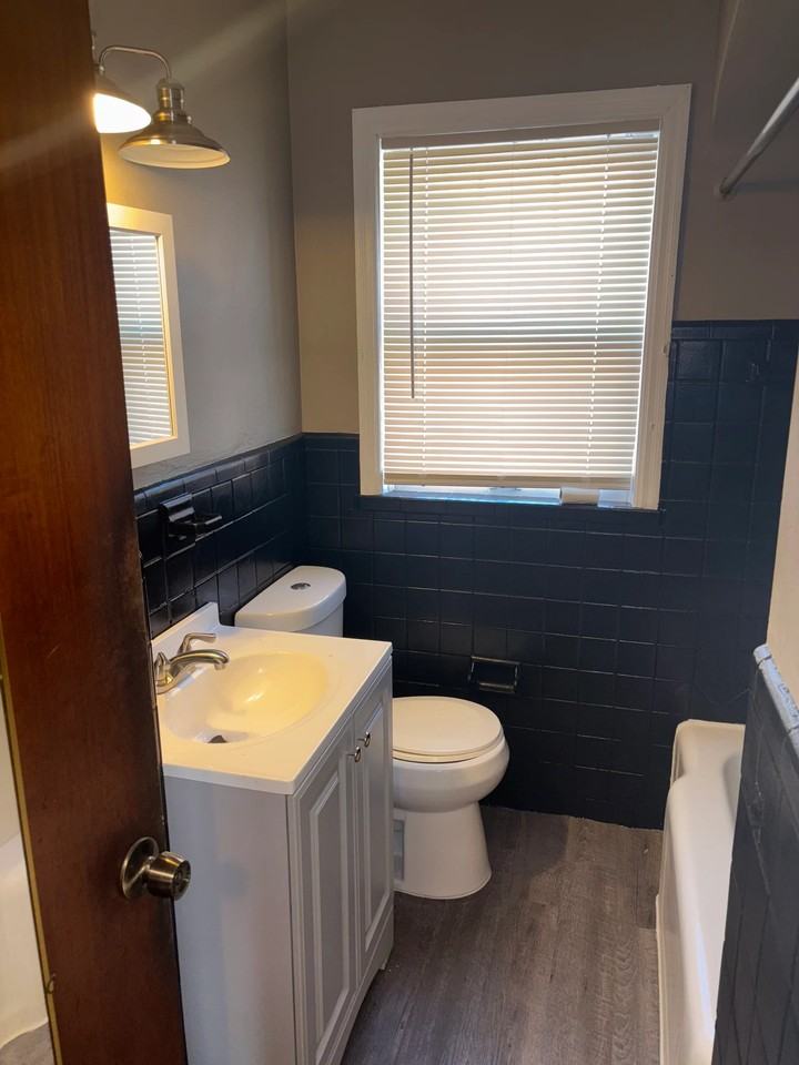 1534 Orchid Ave - Photo 4 of 10