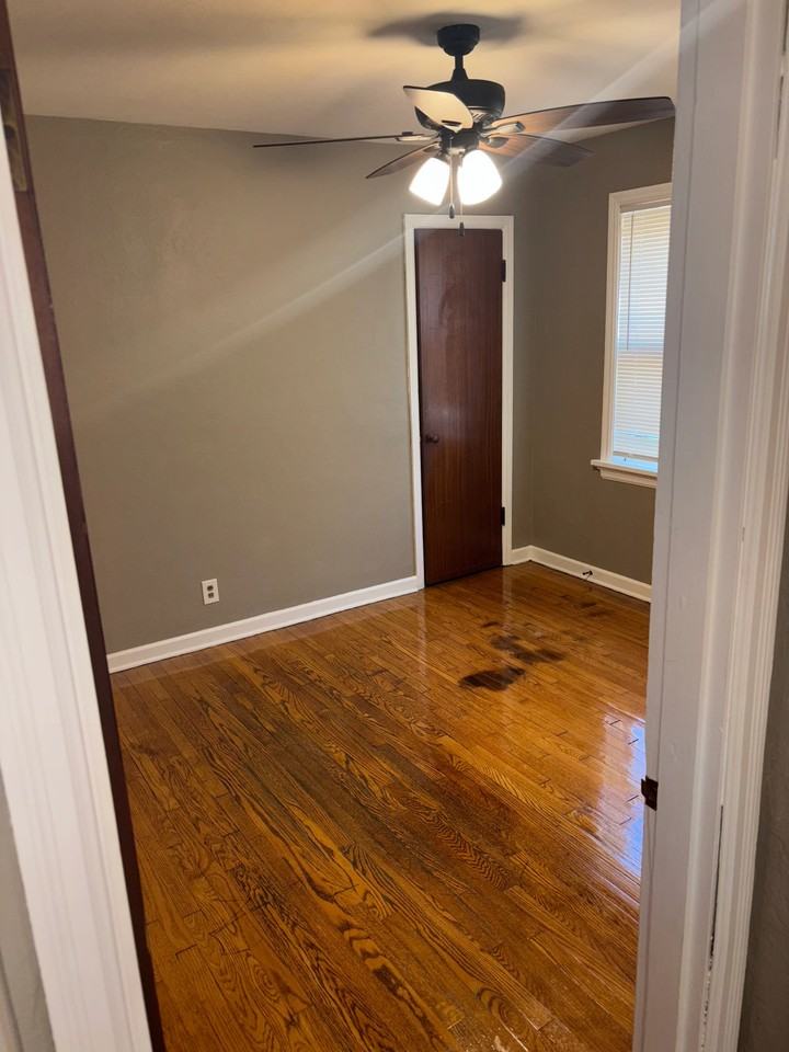 1534 Orchid Ave - Photo 7 of 10