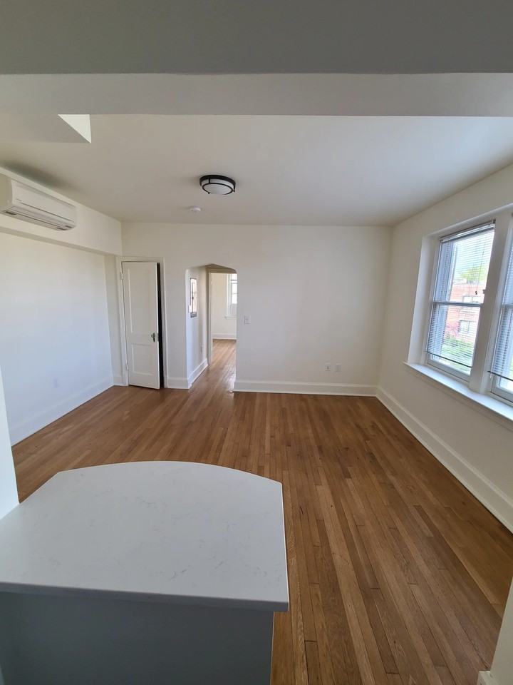 5040 New Hampshire Ave Nw #5000-201 - Photo 3 of 6