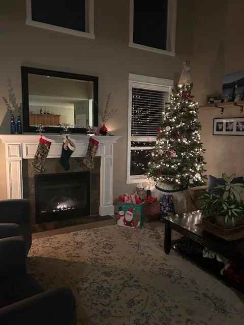 1019 37th Ave - Photo 2 of 6