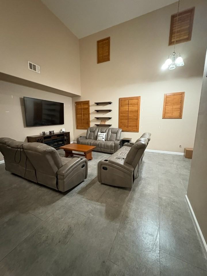 37353 Rutland St - Photo 5 of 7