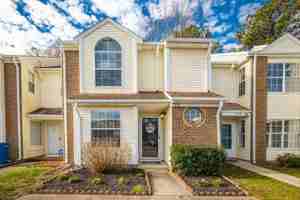 featured image of 1218 Alder Ct