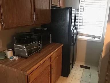 6804 S Independence St - Photo 7 of 14