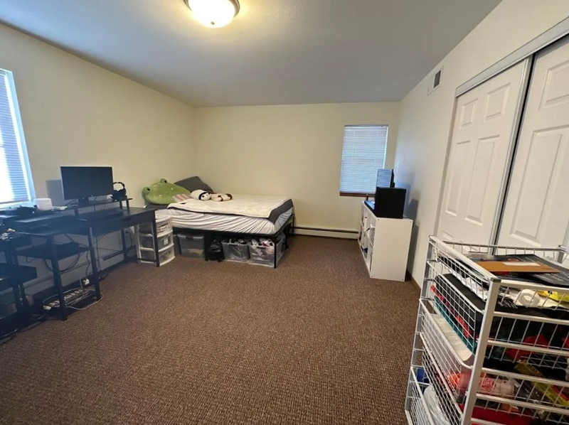 516 6th St S #3 - Photo 3 of 8