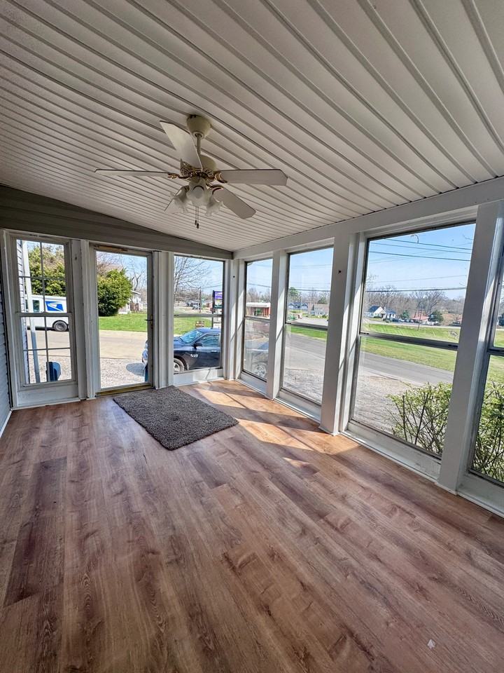 842 Old Ekron Rd - Photo 2 of 18