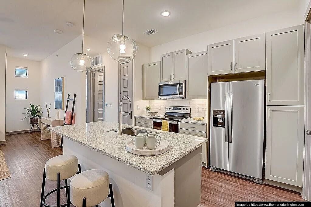 3701 Dr. Martin Luther King Jr. Dr #1303 - Photo 3 of 19