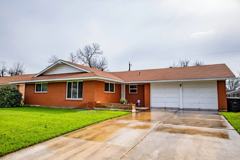 4918 Seabreeze Dr - Photo 1 of 1