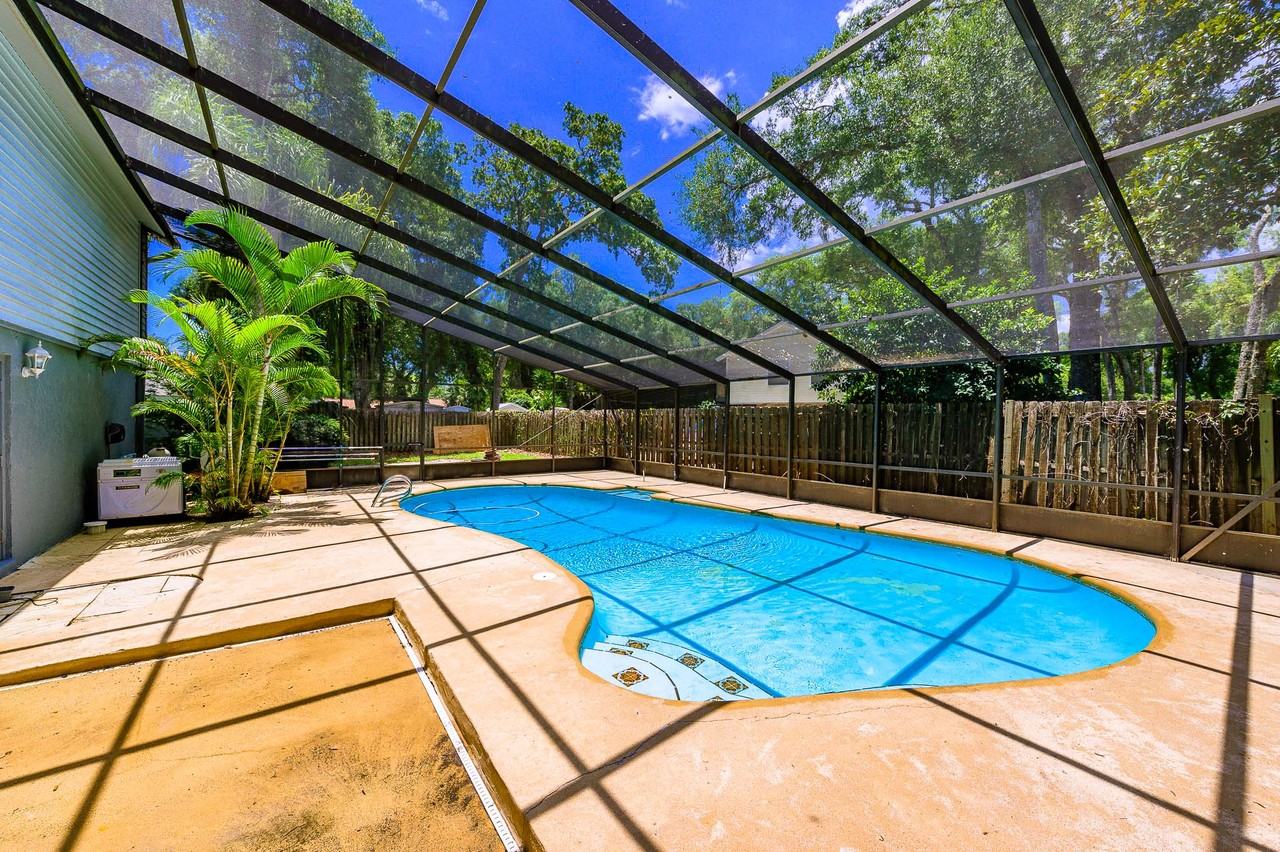 6 Baywood Dr #1 - Photo 7 of 50