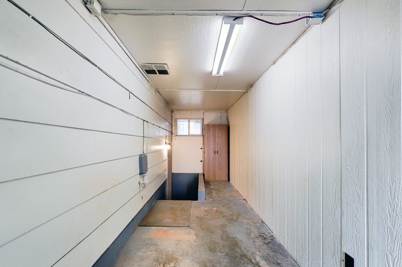 512 Elmwood Dr #1 - Photo 4 of 16