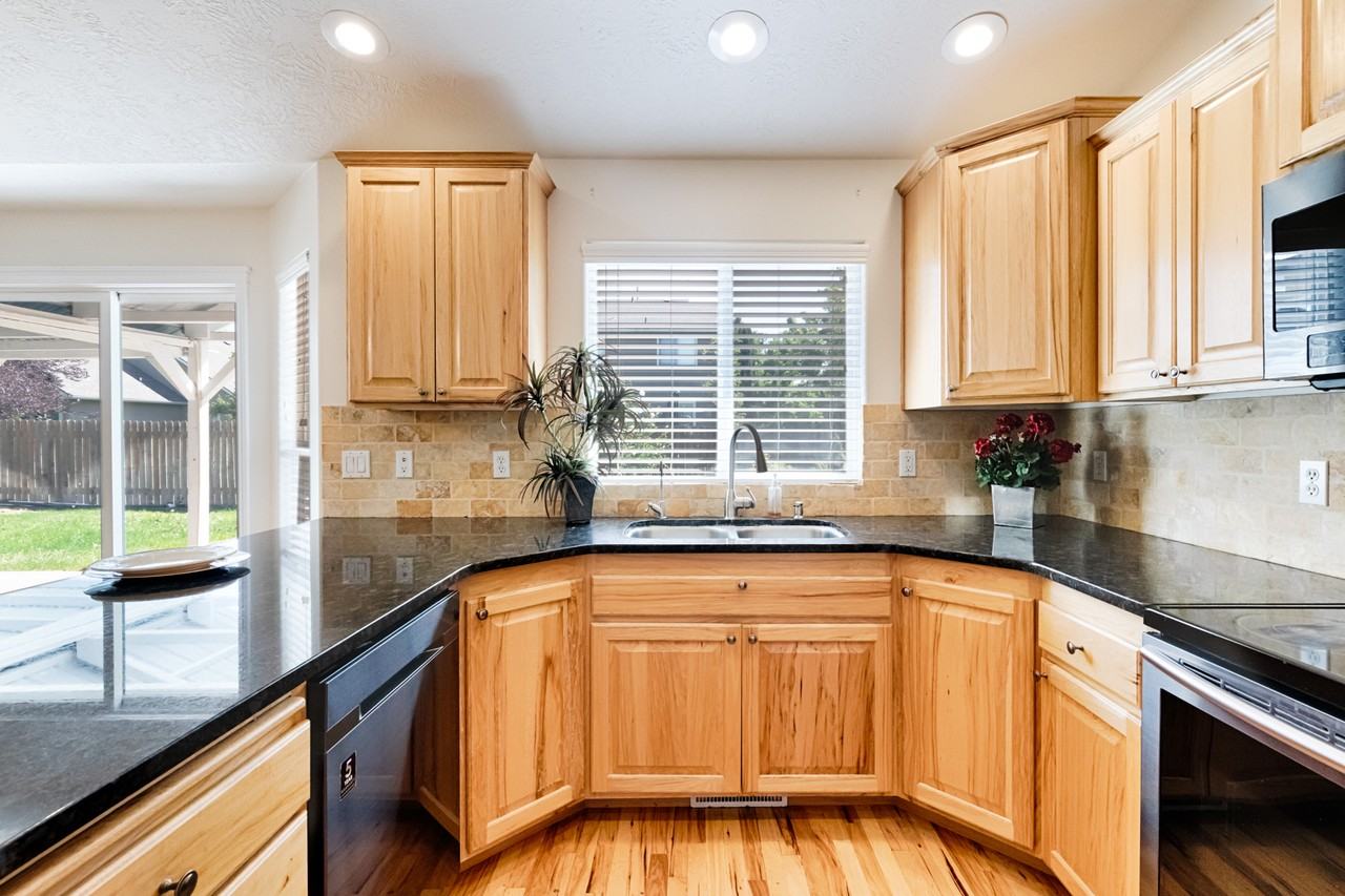 2109 E Redwick Dr #1 - Photo 7 of 23