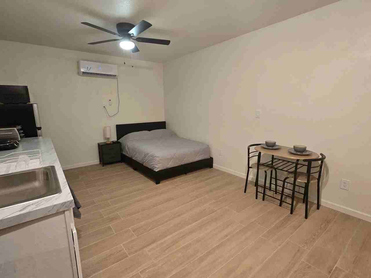 1934 E Brill St - Photo 3 of 8