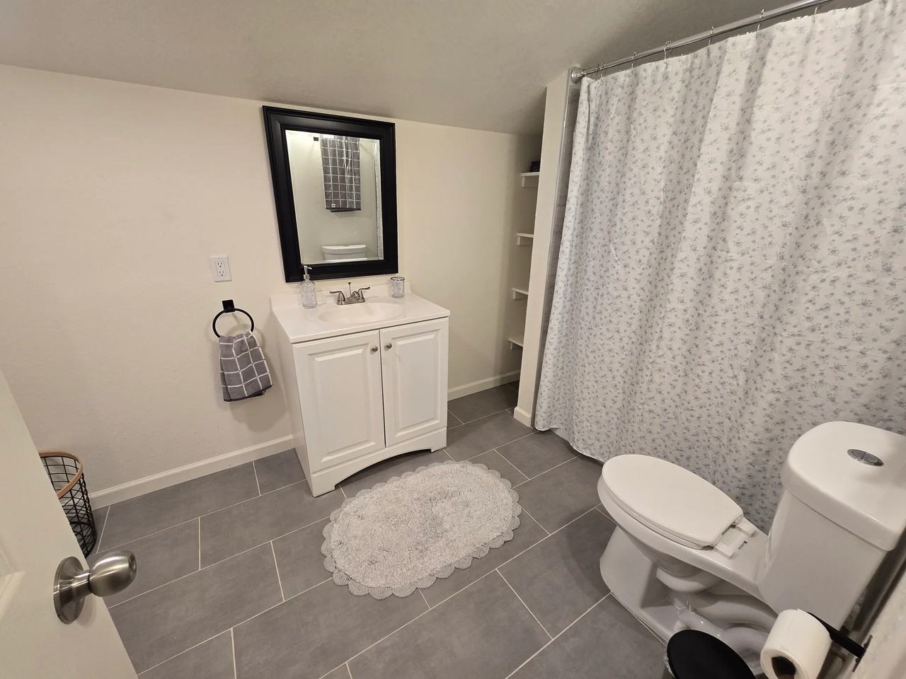 1934 E Brill St - Photo 6 of 8