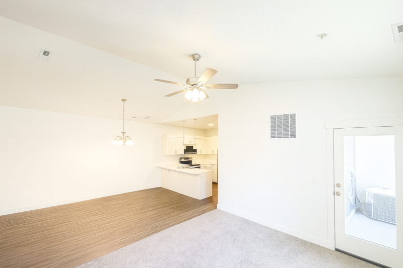 409 Ws #N304 - Photo 4 of 25