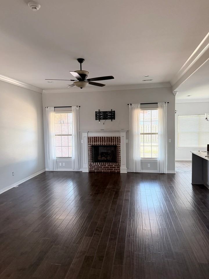 7245 Devonshire Ave - Photo 6 of 10