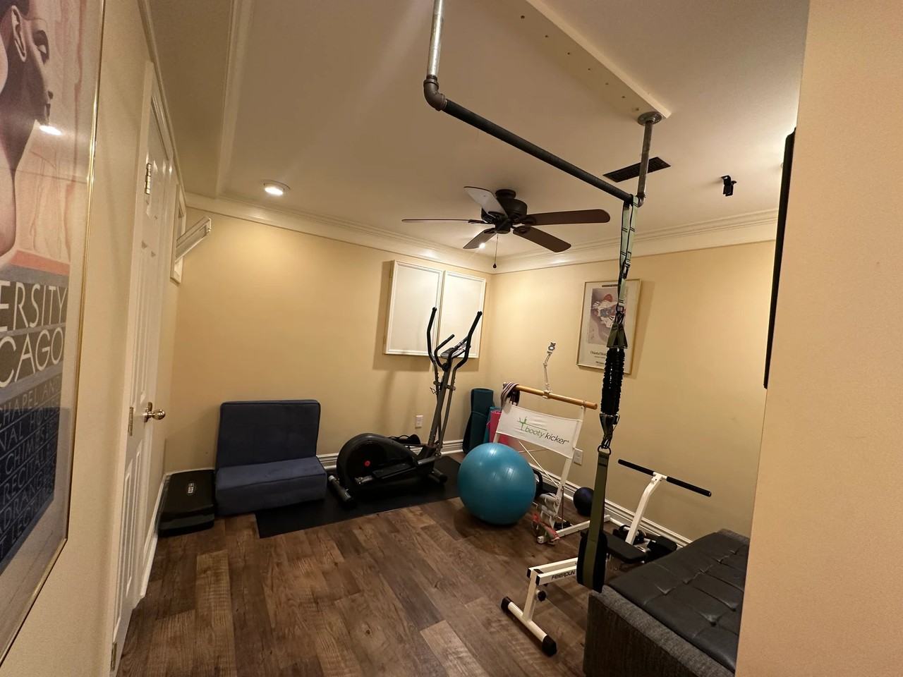 851 Wellesley Ct - Photo 5 of 7