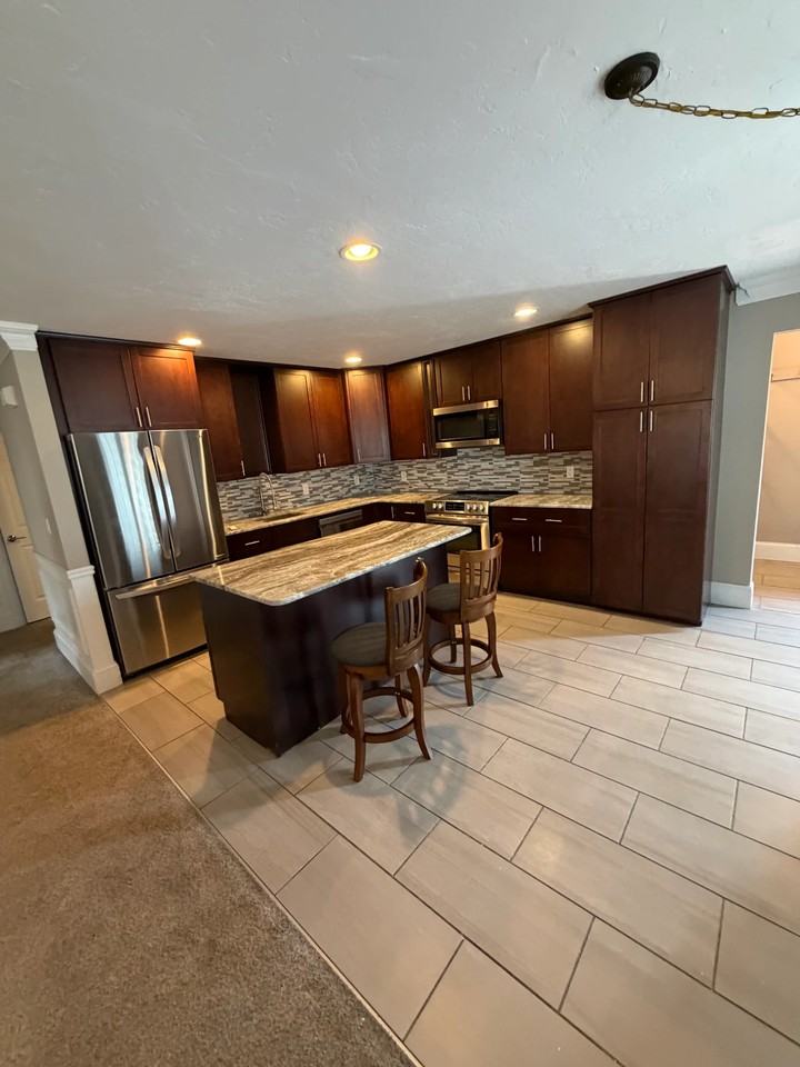 19 Main St #1A - Photo 5 of 8