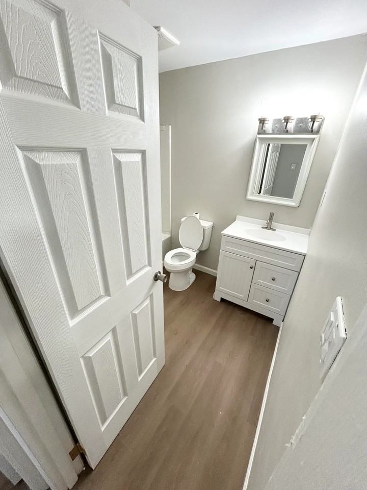 118 Garr Ln #F102 - Photo 7 of 8