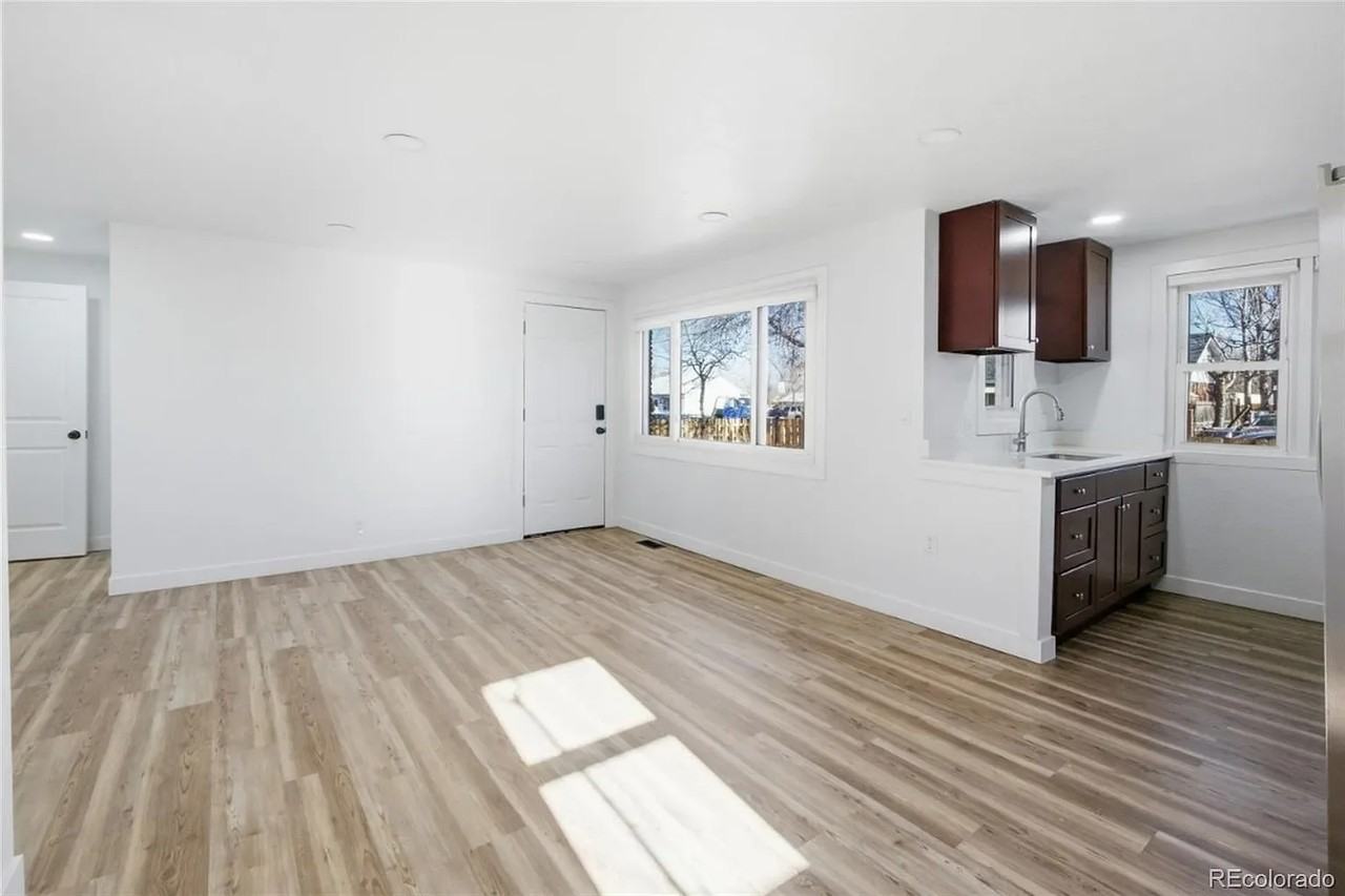 6813 Locust St - Photo 5 of 17