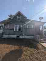 featured image of 422 S Louisa St