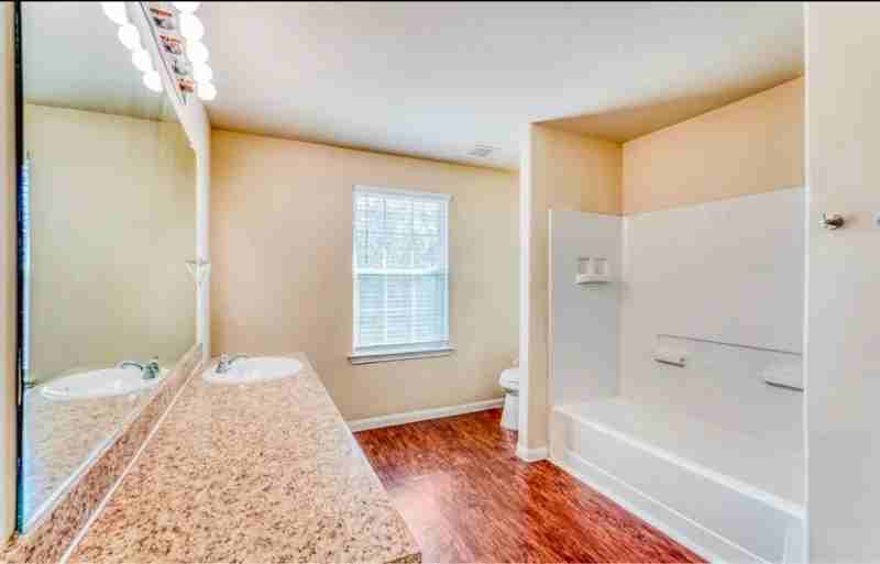 6613 Precourt Dr - Photo 6 of 6