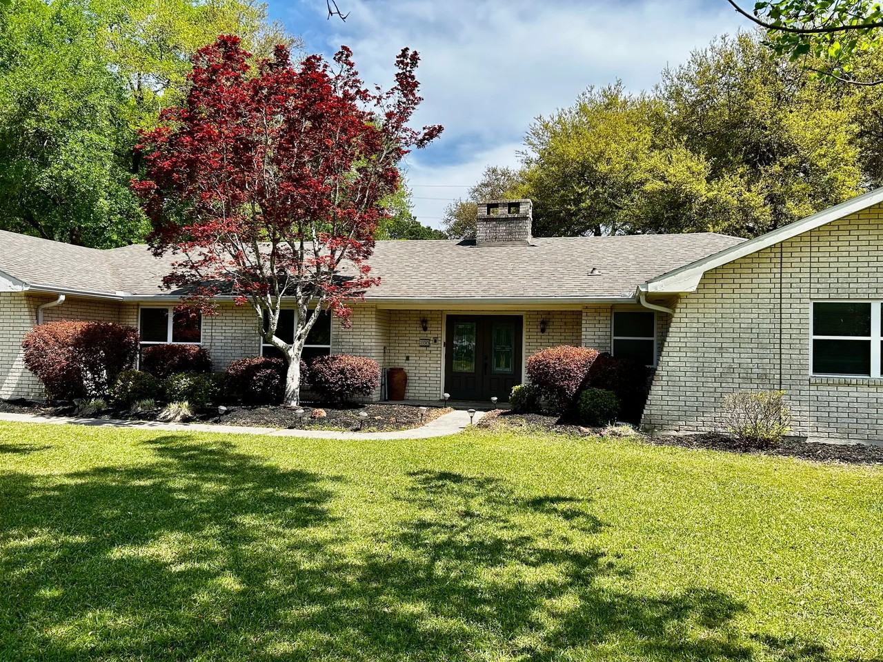 200 Nolen St - Photo 2 of 20