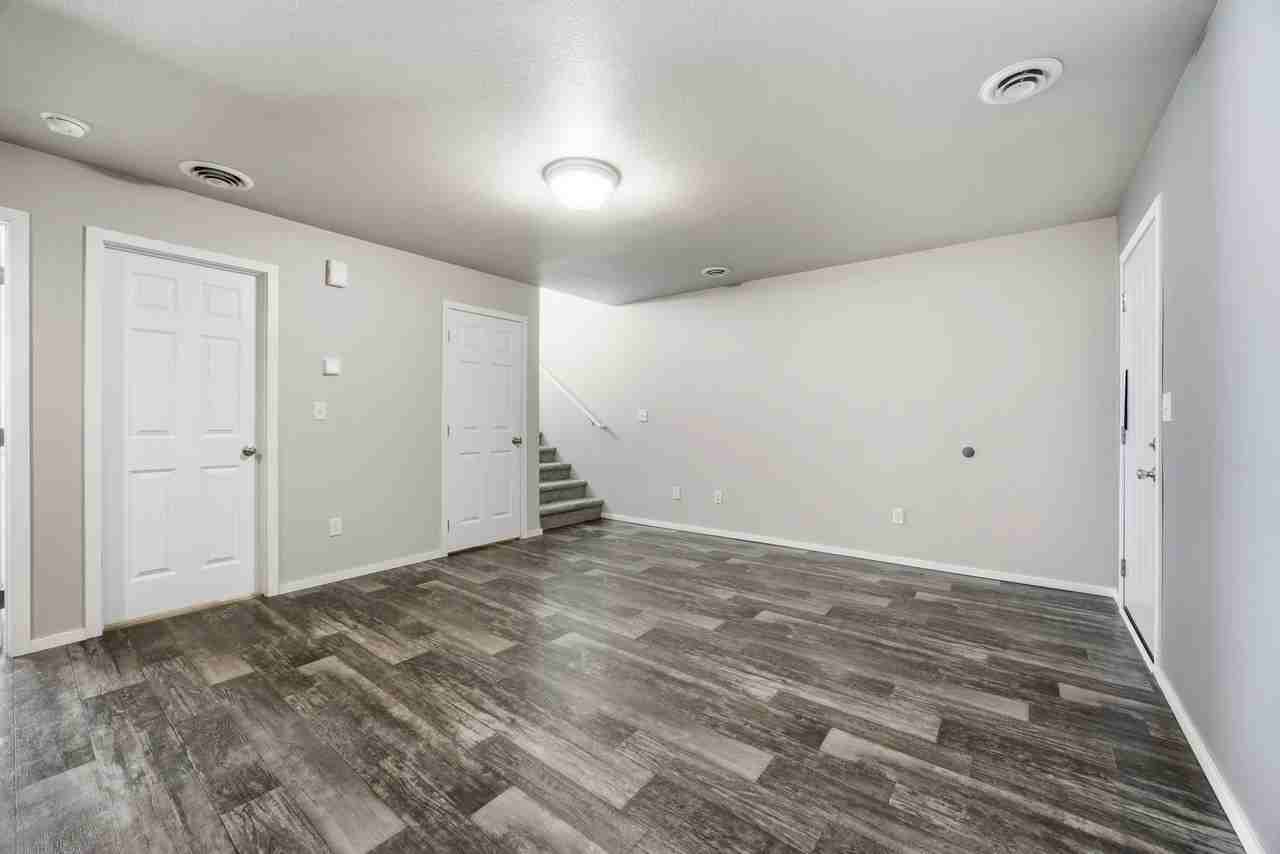 4304 Estate Dr S - Photo 7 of 20