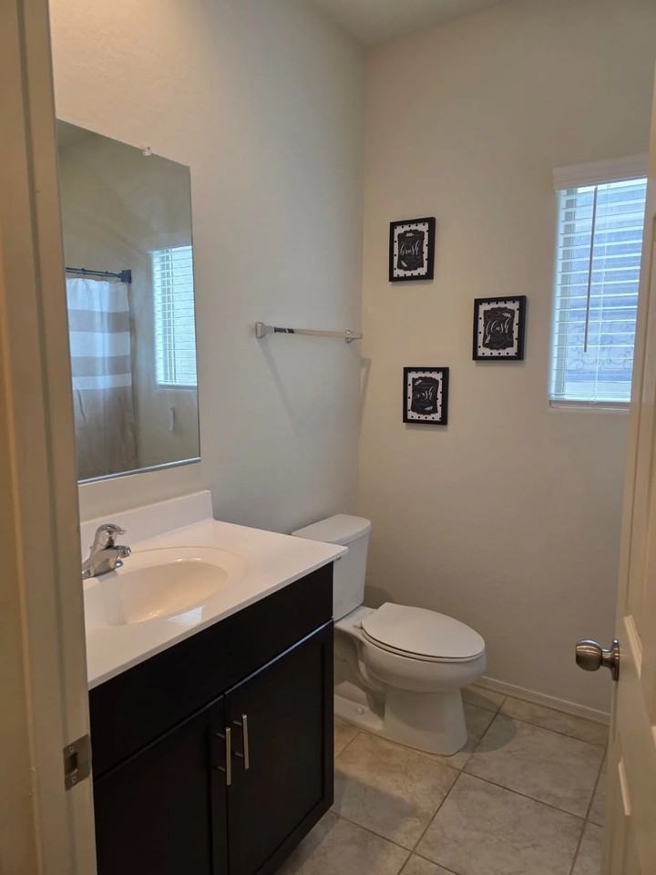 18696 N Desert Willow Dr - Photo 3 of 8