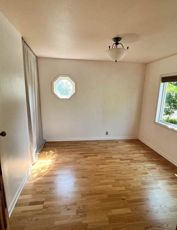 4815 Se Gladstone St - Photo 7 of 12