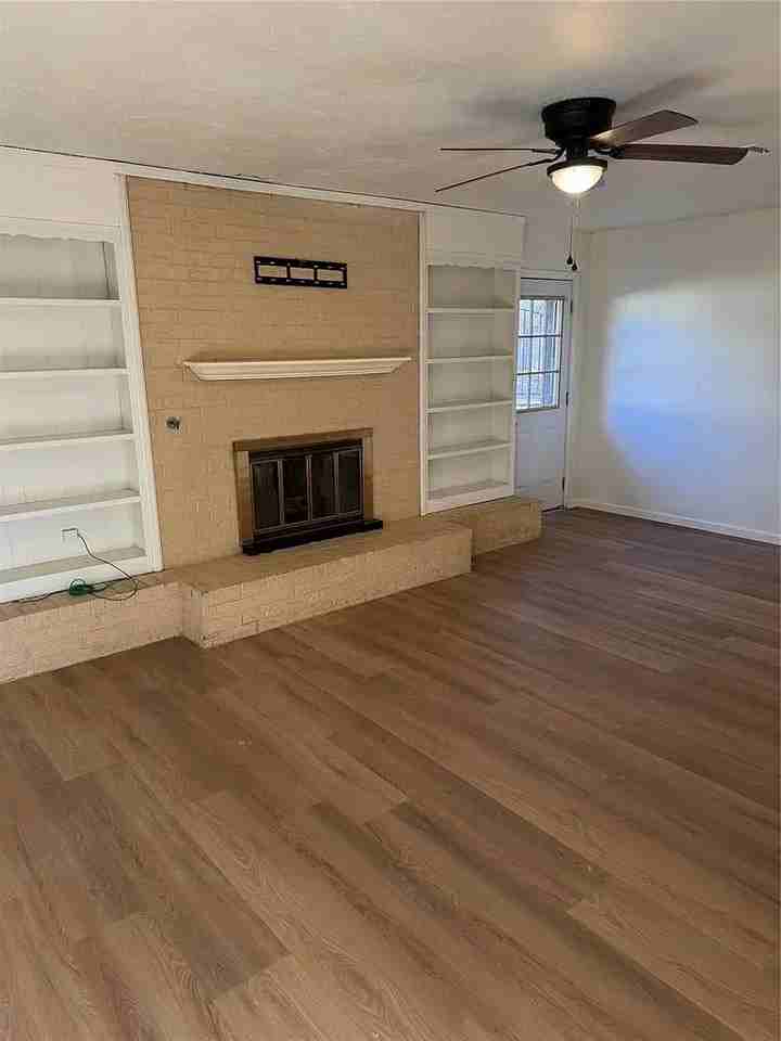 325 S 10th St - Photo 6 of 13