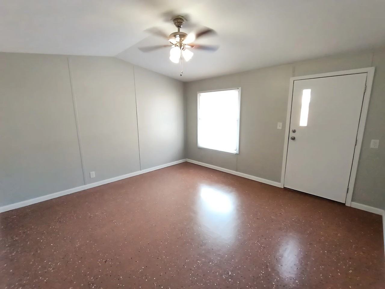 31 Deerwood Park - Photo 7 of 9