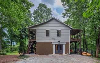 15 Maplewood Dr #2 - Photo 1 of 1