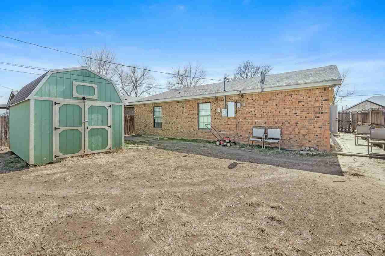 3707 Se 27th Ave - Photo 3 of 16