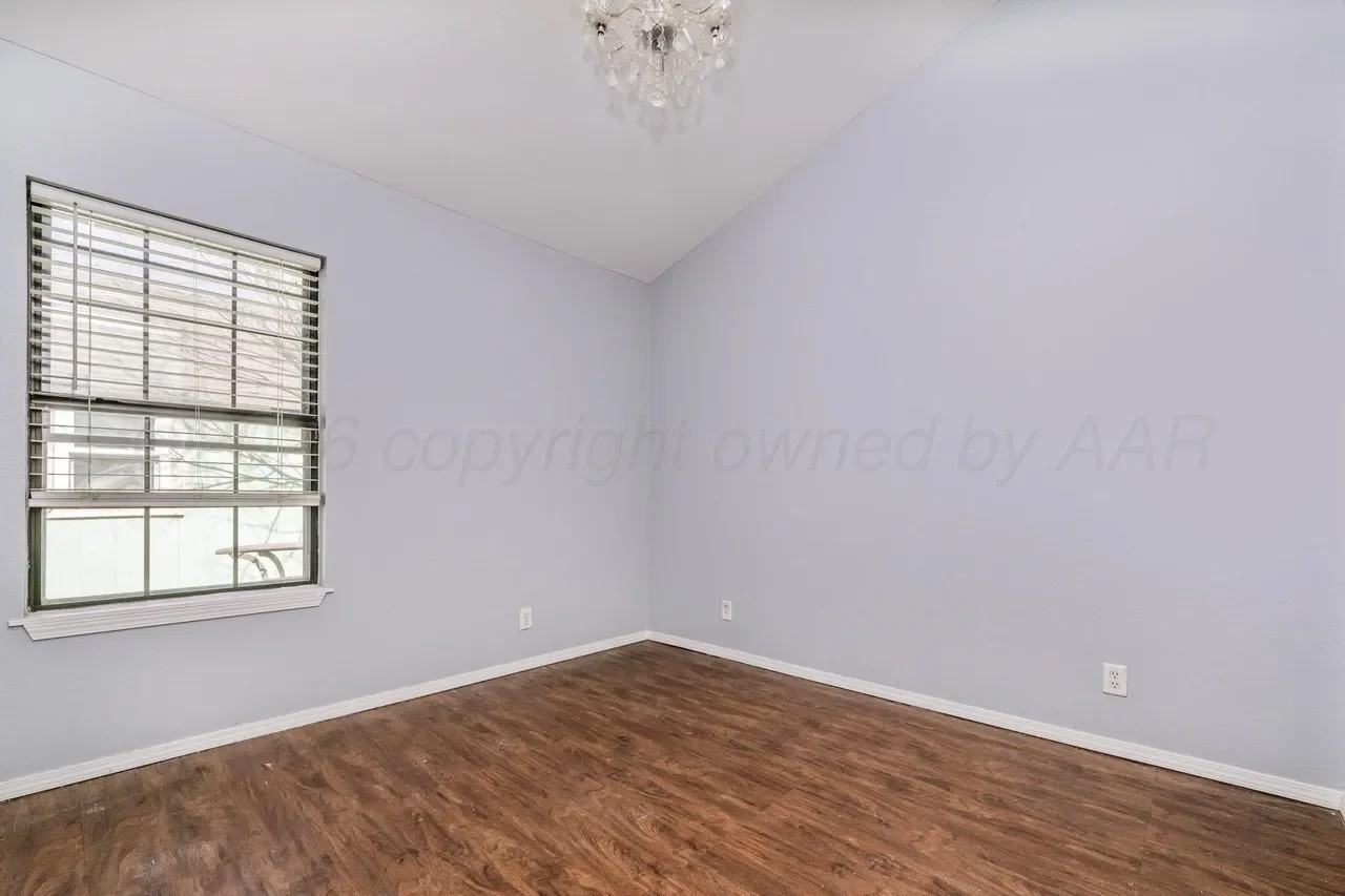 3707 Se 27th Ave - Photo 6 of 16