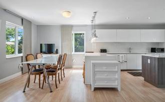 100 Nwst - Photo 1 of 1