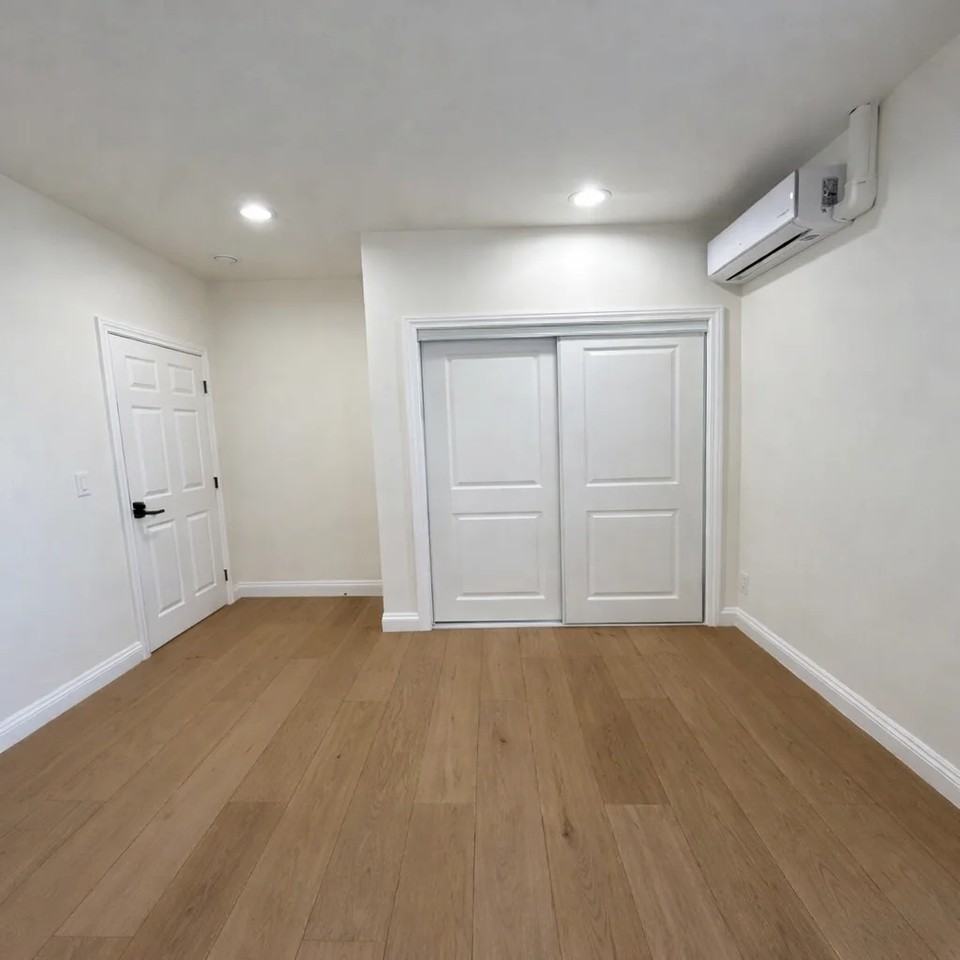 2016 S Burnside Ave - Photo 4 of 8