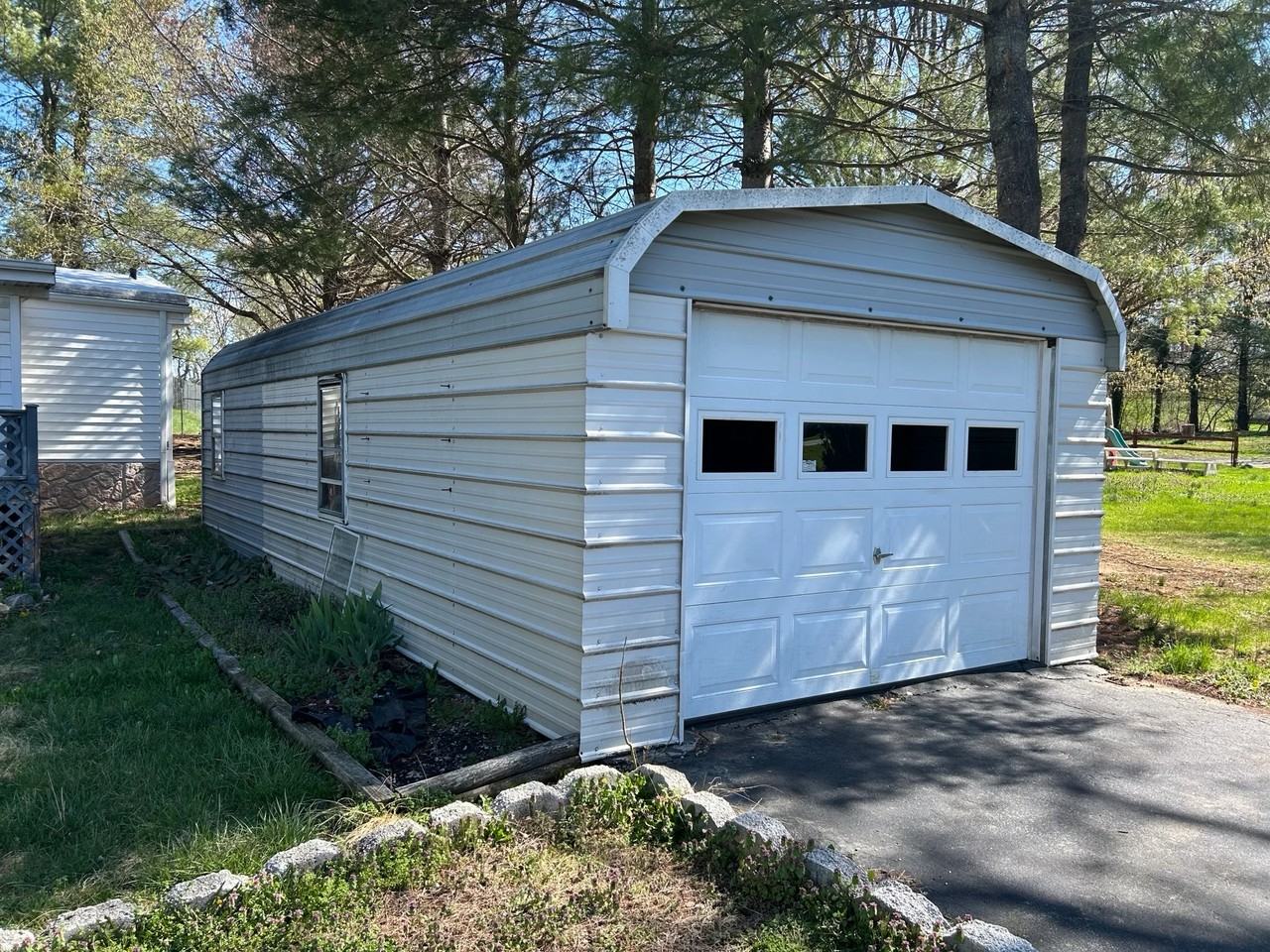 1618 Stuarts Draft Hwy - Photo 3 of 19