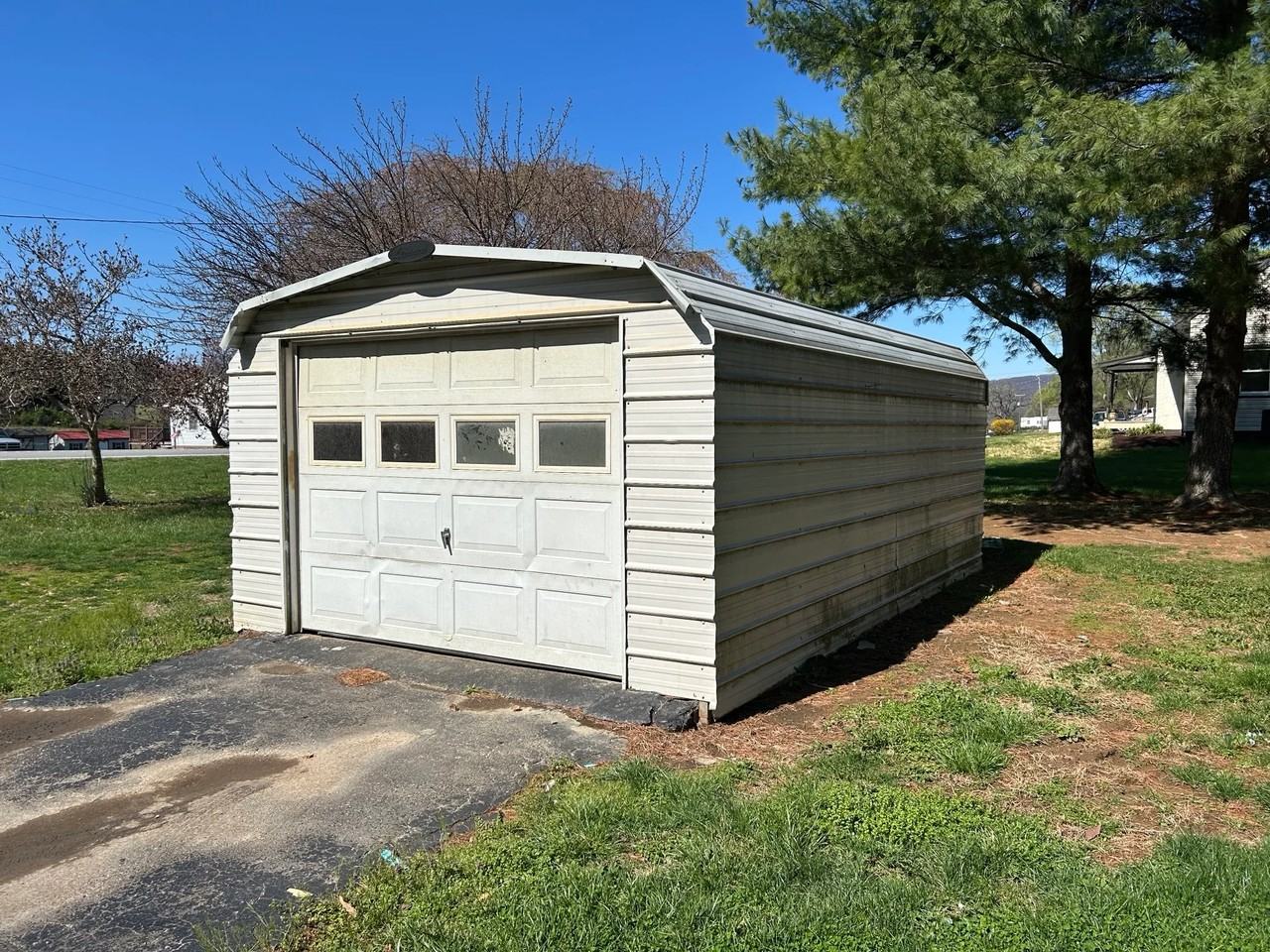 1618 Stuarts Draft Hwy - Photo 4 of 19