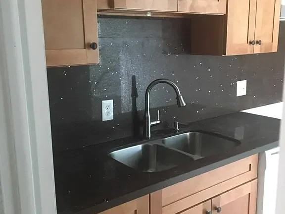 226 Sheldon St #1 - Photo 2 of 8