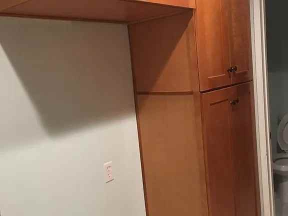 226 Sheldon St #1 - Photo 3 of 8